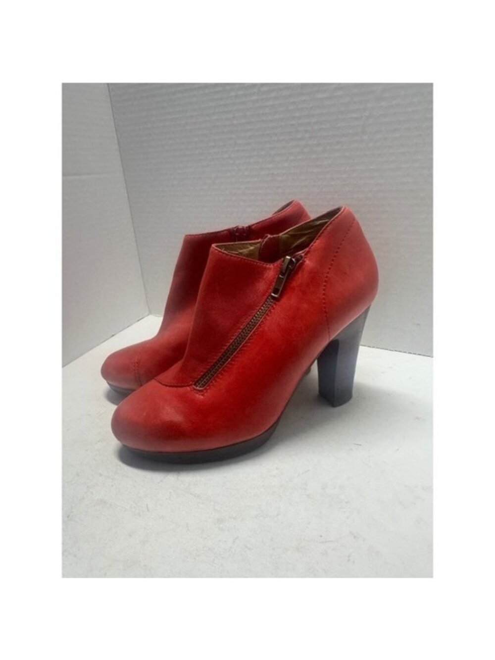 Miz Mooz Red Leather Diagonal Zip Platform Block Heel Ankle Boots Womens 7.5